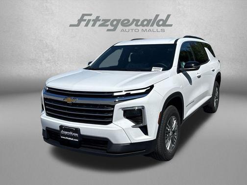 Summit White 2026 Chevrolet Traverse LT