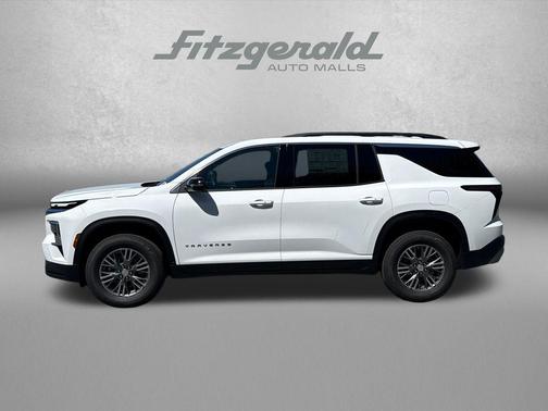 Summit White 2026 Chevrolet Traverse LT