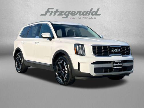 Glacial White Pearl 2025 Kia Telluride S
