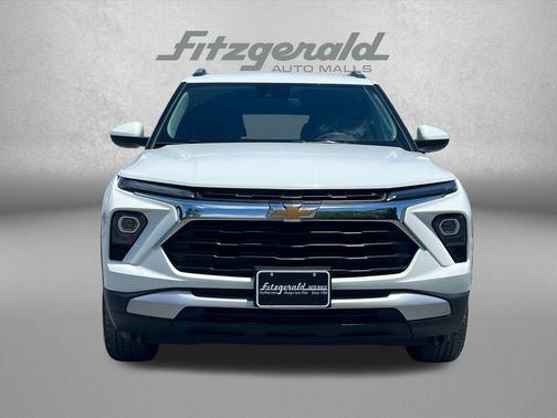 Summit White 2025 Chevrolet Trailblazer LT