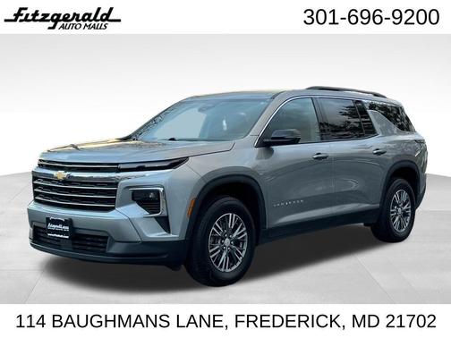 2025 Chevrolet Traverse LT