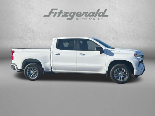 Summit White 2026 Chevrolet Silverado 1500 RST