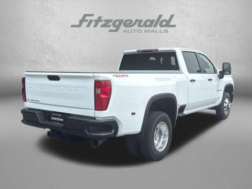 Summit White 2026 Chevrolet Silverado 3500 Crew Cab, Long Bed, WT Dual Rear Wheel, RWD