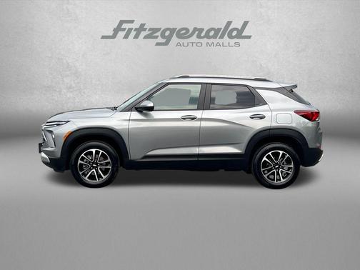 Sterling Gray Metallic 2026 Chevrolet Trailblazer LT