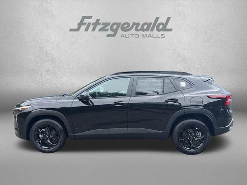 Mosaic Black Metallic 2026 Chevrolet Trax LT