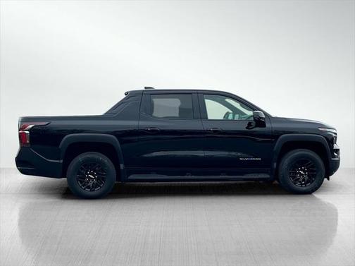 2025 Chevrolet Silverado EV LT