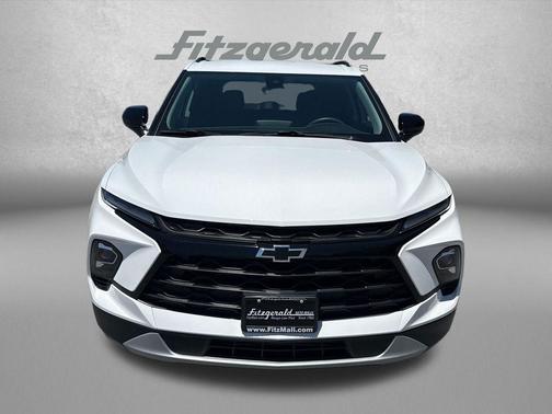 Summit White 2026 Chevrolet Blazer 2LT