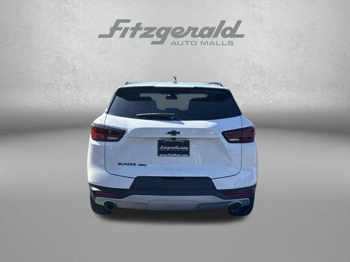 Summit White 2026 Chevrolet Blazer 2LT