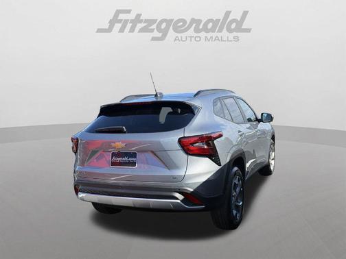 Sterling Gray Metallic 2026 Chevrolet Trax LT