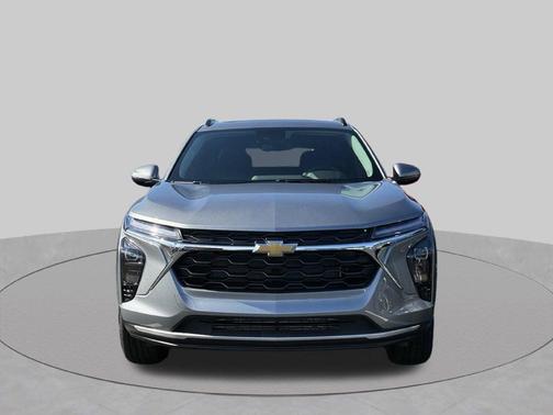Sterling Gray Metallic 2026 Chevrolet Trax LT