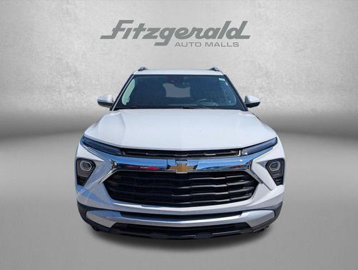 Summit White 2025 Chevrolet Trailblazer LT