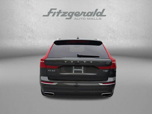 Gray Metallic 2019 Volvo XC60 T5 Inscription