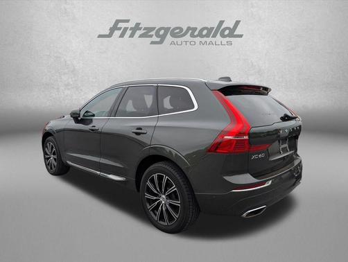 Gray Metallic 2019 Volvo XC60 T5 Inscription