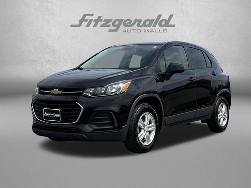 Mosaic Black Metallic 2019 Chevrolet Trax LS