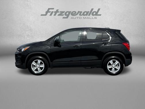 Mosaic Black Metallic 2019 Chevrolet Trax LS