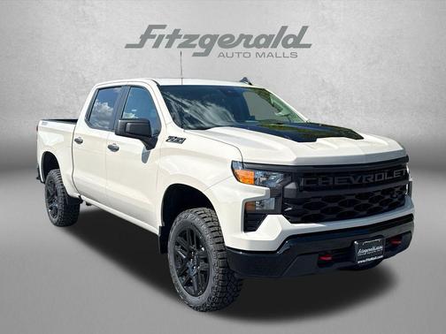 White Sands 2026 Chevrolet Silverado 1500 Custom Trail Boss