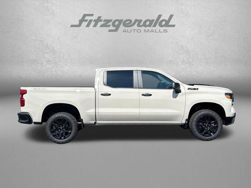 White Sands 2026 Chevrolet Silverado 1500 Custom Trail Boss