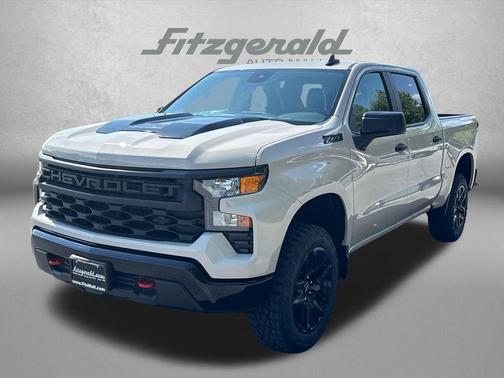 White Sands 2026 Chevrolet Silverado 1500 Custom Trail Boss