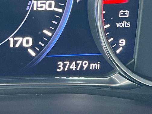 Summit White 2023 Chevrolet Traverse Premier