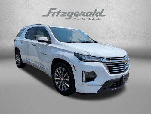 Summit White 2023 Chevrolet Traverse Premier