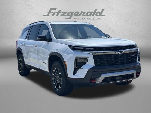 Polar White Tricoat 2026 Chevrolet Traverse AWD Z71