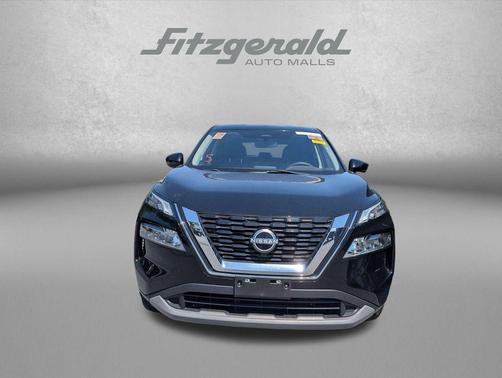 Super Black 2023 Nissan Rogue SV