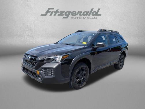 Crystal Black Silica 2025 Subaru Outback Wilderness