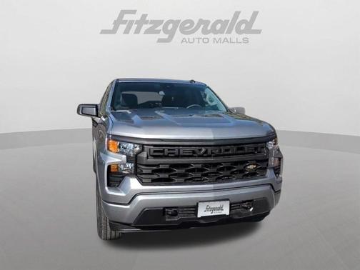 Sterling Gray Metallic 2026 Chevrolet Silverado 1500 Custom