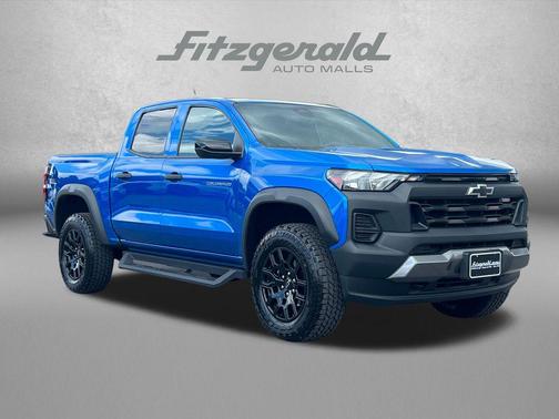 Glacier Blue Metallic 2023 Chevrolet Colorado Trail Boss