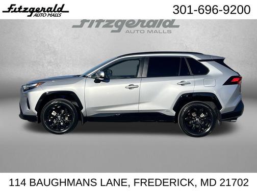 2024 Toyota RAV4 Hybrid SE