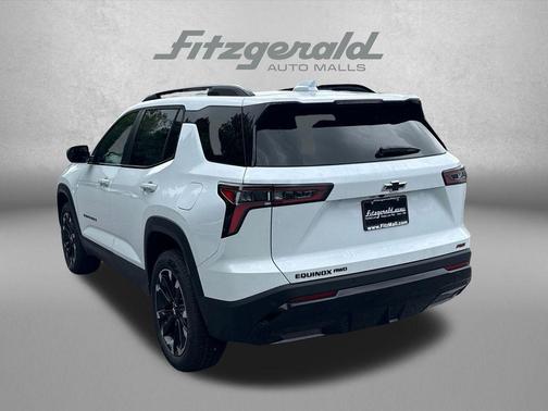 Polar White Tricoat 2026 Chevrolet Equinox AWD RS