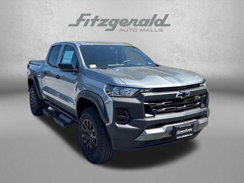 Sterling Gray Metallic 2026 Chevrolet Colorado Trail Boss