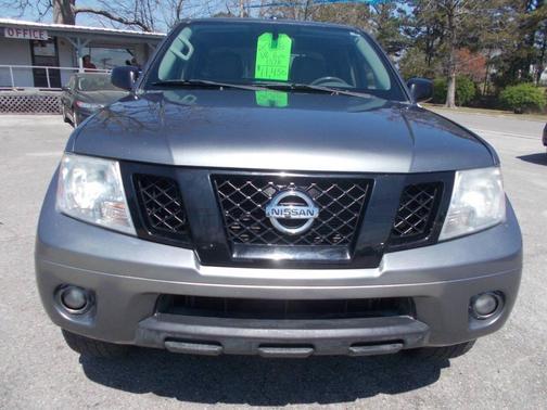 Charcoal 2018 Nissan Frontier SV