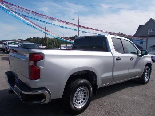 Silver Ice Metallic 2021 Chevrolet Silverado 1500 WT