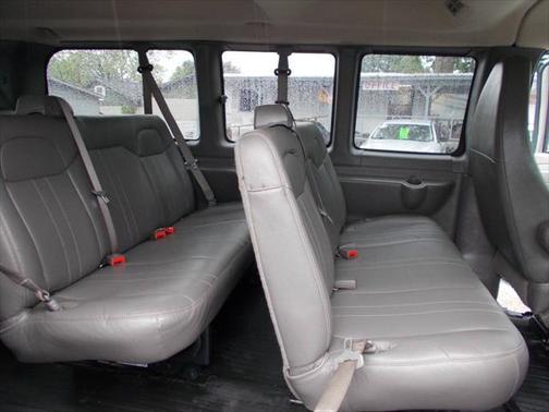 2015 Chevrolet Express 2500 LS