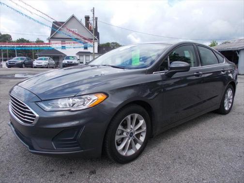 2020 Ford Fusion SE
