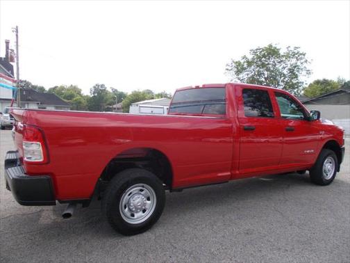 2022 RAM 2500 Tradesman Crew Cab 4x2 8' Box