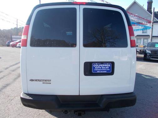 2016 Chevrolet Express 3500 LS