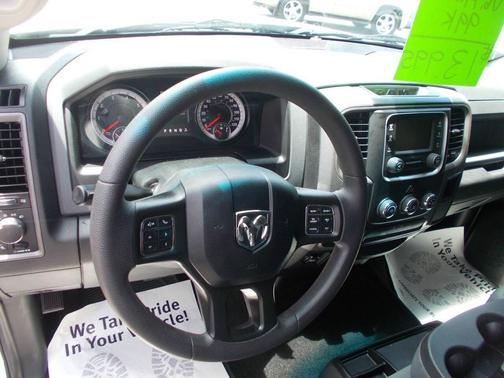 Bright White Clearcoat 2018 RAM 1500 Tradesman