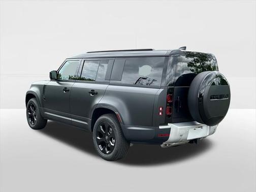 2025 Land Rover Defender 130 P300 S