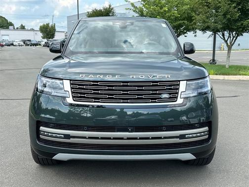 2025 Land Rover Range Rover P400 SE
