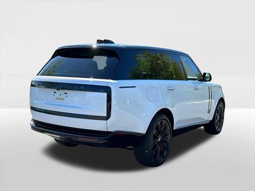 2025 Land Rover Range Rover P400 SE