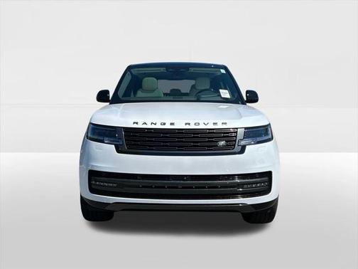 2025 Land Rover Range Rover P400 SE