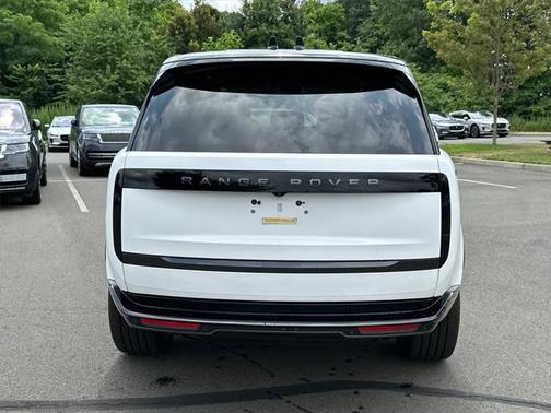 2025 Land Rover Range Rover P530 SE 7 Seat