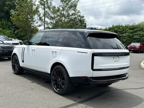 2025 Land Rover Range Rover P530 SE 7 Seat