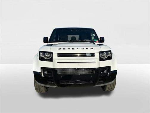 2025 Land Rover Defender 90 P400 X-Dynamic SE