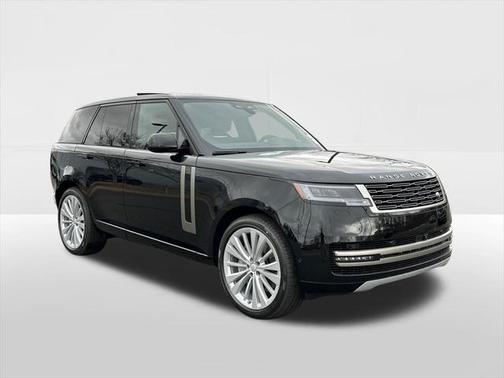 2025 Land Rover Range Rover P530 SE
