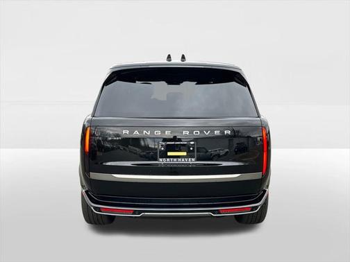 2025 Land Rover Range Rover P530 SE