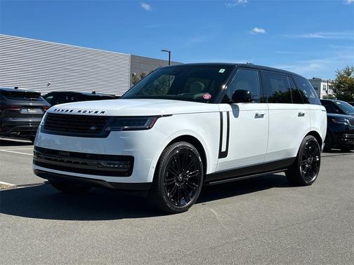 2025 Land Rover Range Rover P400 SE 7 Seat