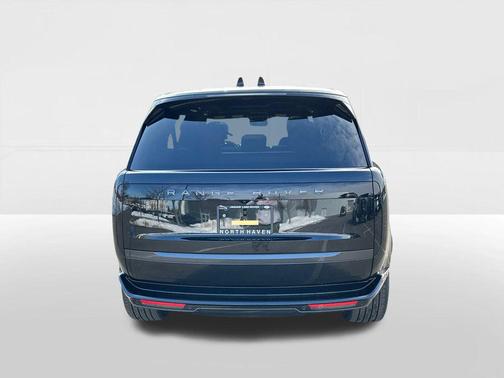 2026 Land Rover Range Rover P400 SE 7 Seat